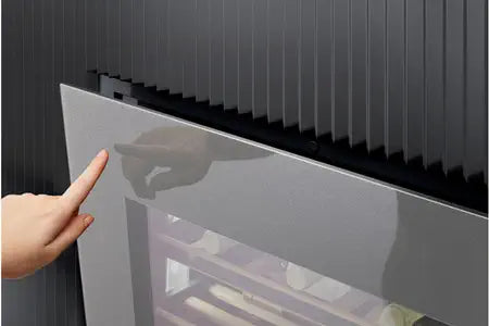 Cave de vieillissement Miele KWT 7112 iG Cave a vin encastrable avec FlexiFrame Plus et Push2open pour les amateurs de vin exigeants.