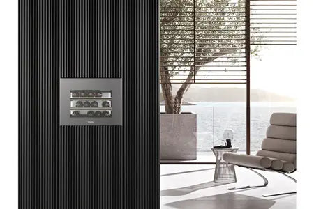 Cave de vieillissement Miele KWT 7112 iG Cave a vin encastrable avec FlexiFrame Plus et Push2open pour les amateurs de vin exigeants.